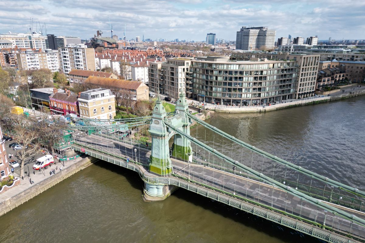 بلدية في غرب لندن، تتمتع بثالث أقل ضريبة مجلس في إنجلترا، ترفض فرصة فرض زيادة كبيرة.