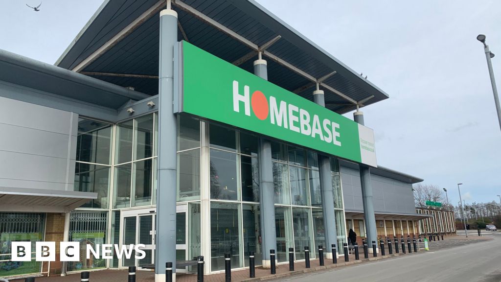 Sainsbury's plan for old Homebase site set for approval