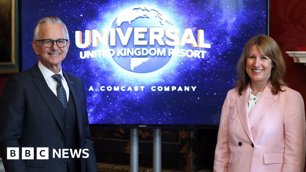 لماذا ينفق الوزراء 1.3 مليار جنيه إسترليني على شركة Universal UK؟