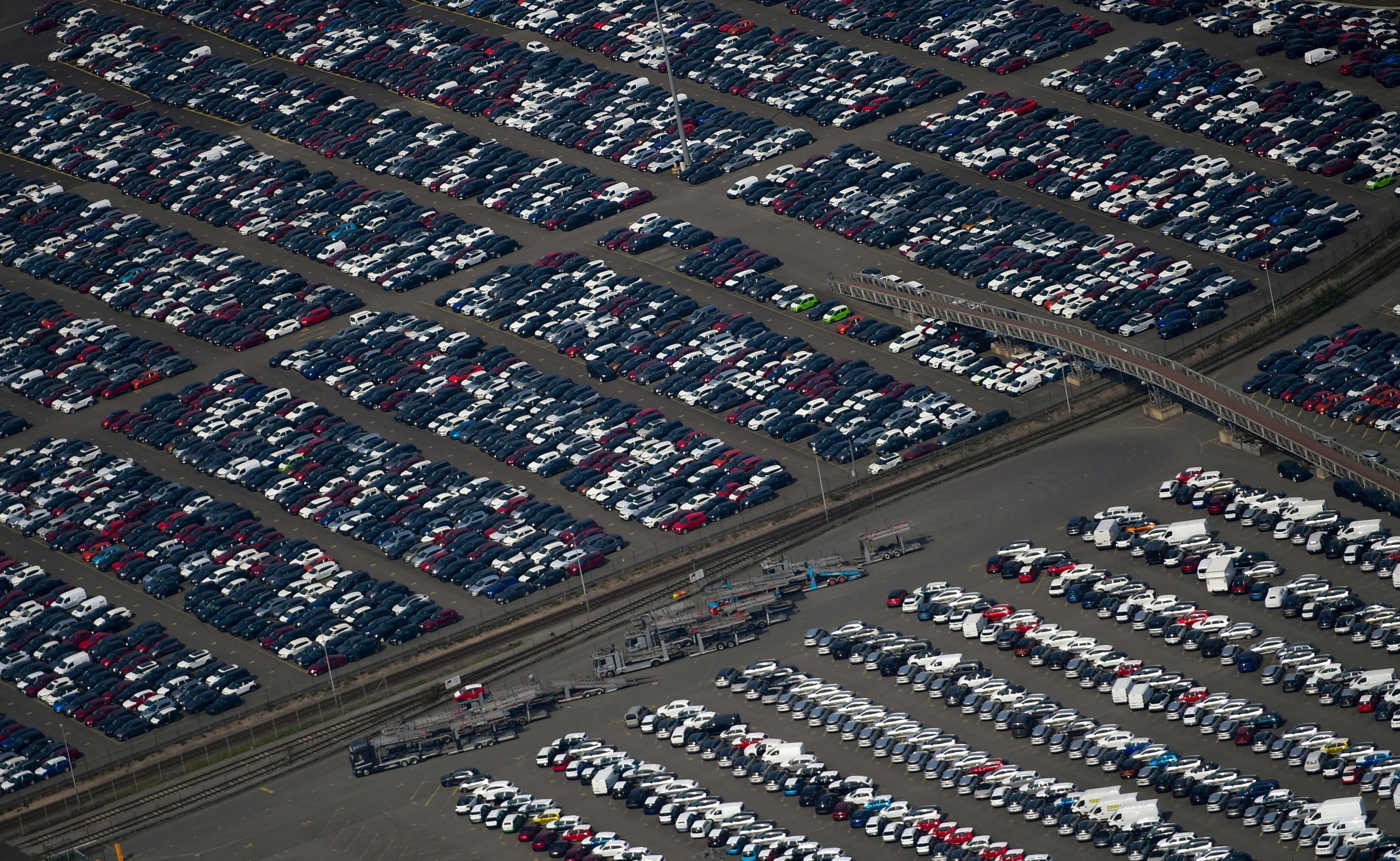 Trump to raise tariffs on EU cars to 25%, citing trade deal dispute