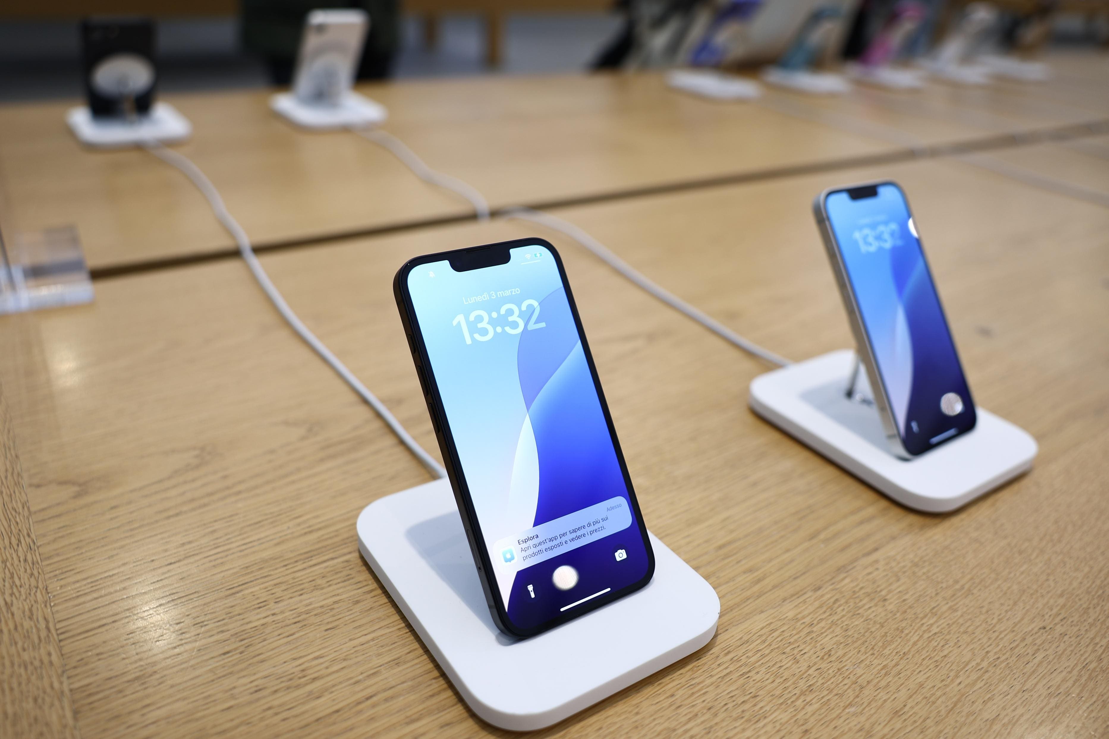 يقول التقرير إن إطلاق Apple iPhone 17e سيكون عبارة عن "موجة من الإعلانات لمدة 3 أيام".