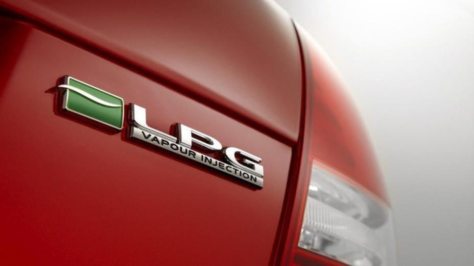 تقرير: بينما تتخلى أستراليا عن غاز البترول المسال، فإن أوروبا تتبناه.