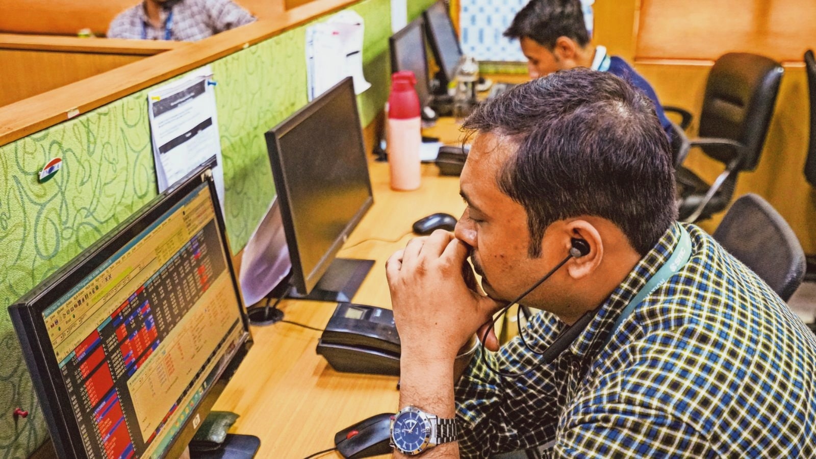 Oil price rise: Market sinks 5% in a week, logs worst 4-yr weekly fall