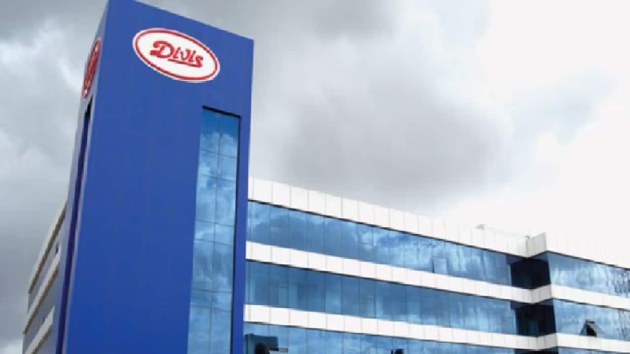 Divi’s Labs Q3 net profit slips 1% on labour‐code charge; revenue up 12%