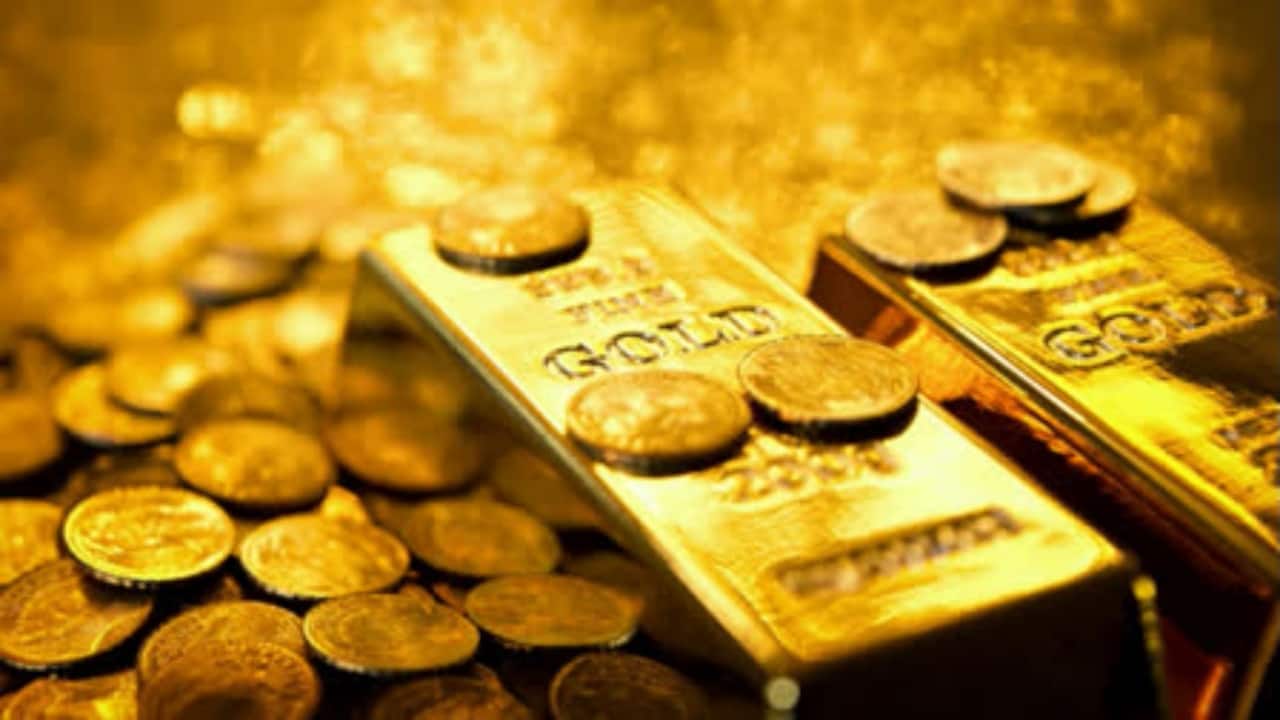 أسعار الذهب والفضة اليوم (24 فبراير) - تحديثات حية: انخفض الذهب بنسبة 1% تقريبًا في بورصة كومكس عند 5,180 دولارًا للأونصة؛ الفضة قرب 86%