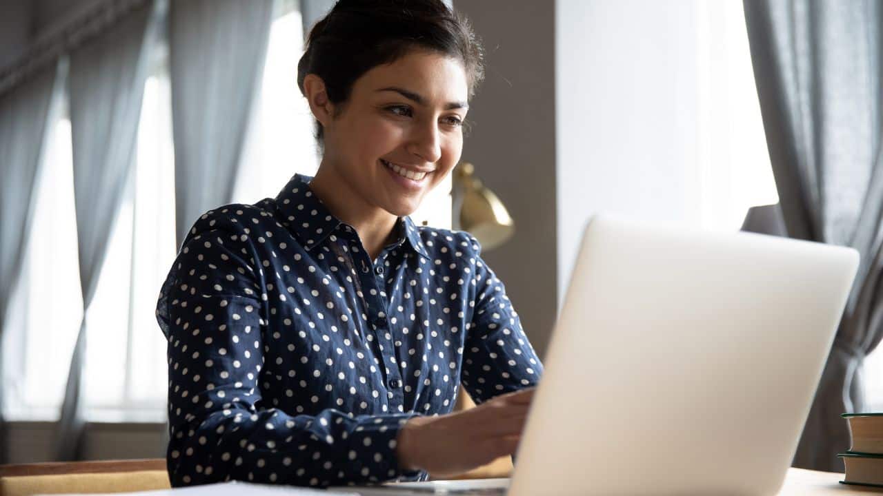 Hombre o máquina: ¿realmente puede confiar en la IA para sus inversiones?