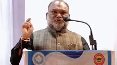 "’أكبر بـ 12 ساعة فقط’: باكستان في دور ’الشقيق الأكبر‘؟ مدير كلية أجمير يوضح أن الأمر كان سخرية لا عاطفة."