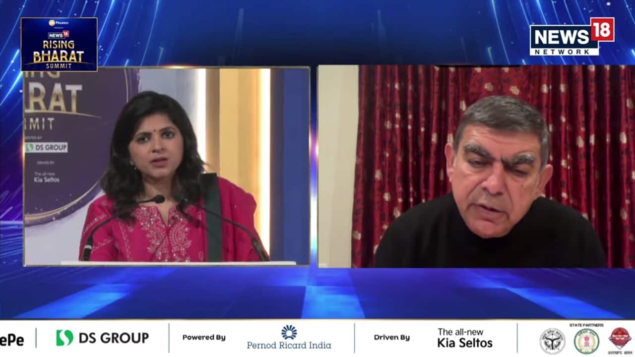 الذكاء الاصطناعي ليس بديلاً عن التفكير النقدي، ولا يمكننا الاستعانة بمصادر خارجية لتفكيرنا: فيشال سيكا