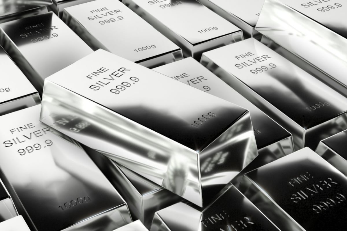 الفضة تتجاوز 100 دولار في السوق العالمية: ما سبب هذا الارتفاع؟