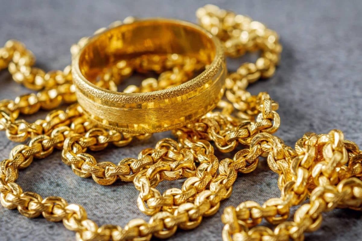 Gold Price Prediction: Is It Time To Sell Or Stay Invested?