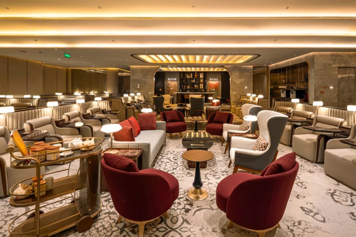 Air India's ‘Maharaja Lounge’ At Delhi Airport T3: Features, Facilities, Who Can Enter? Buffet Cost? Free For Kids?