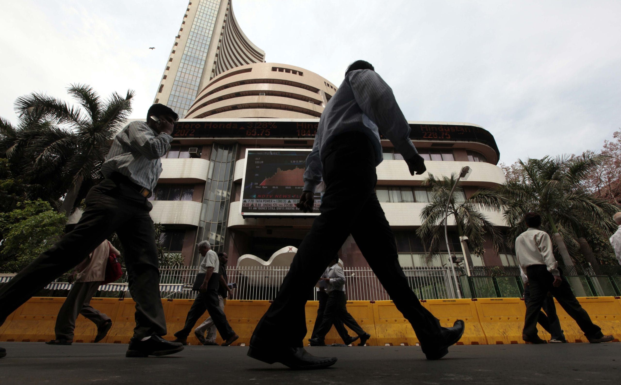 Mercado de valores hoy: Sensex y Nifty ganan en las primeras operaciones