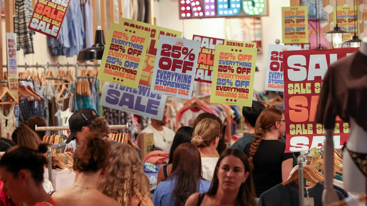 إقبال كبير من الباحثين عن الصفقات في غرب أستراليا في نهاية عام 2025، لكن بيانات بنك ويست الجديدة تؤكد تفوق "الجمعة السوداء".