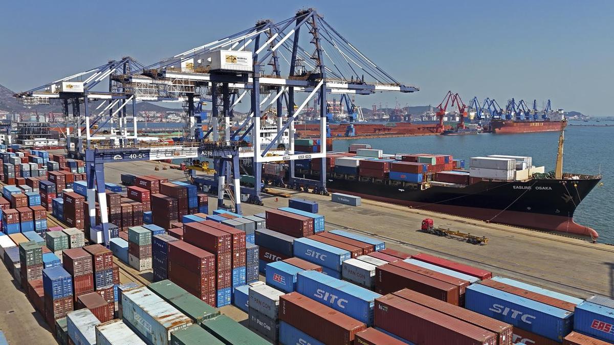 China's exports rebound strongly, led by AI boom