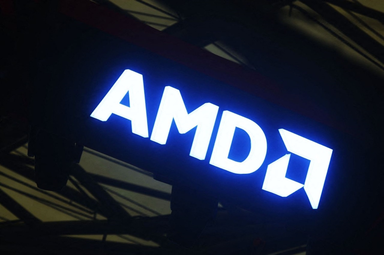 AMD ترفع التوقعات حيث أن الطلب على الذكاء الاصطناعي يغذي نمو مراكز البيانات