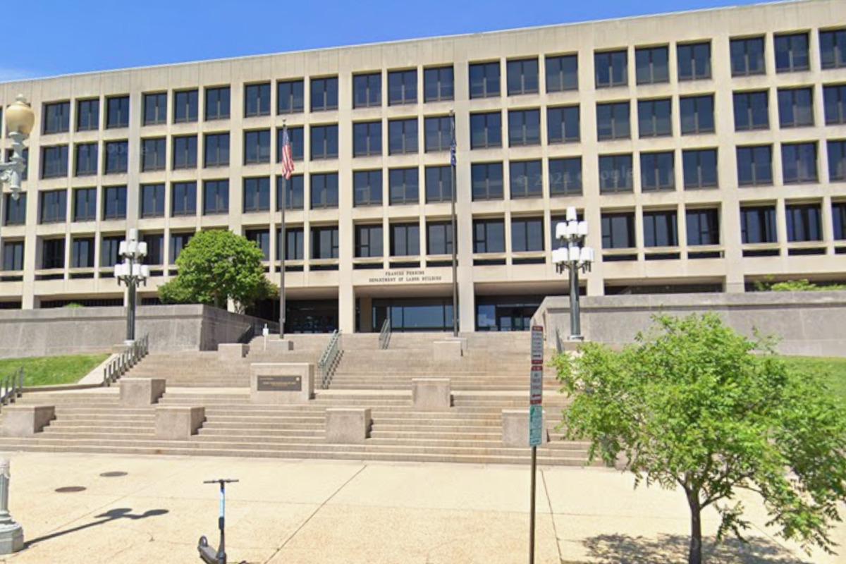 Feds Open 401(k) Floodgates To Private Equity And Crypto