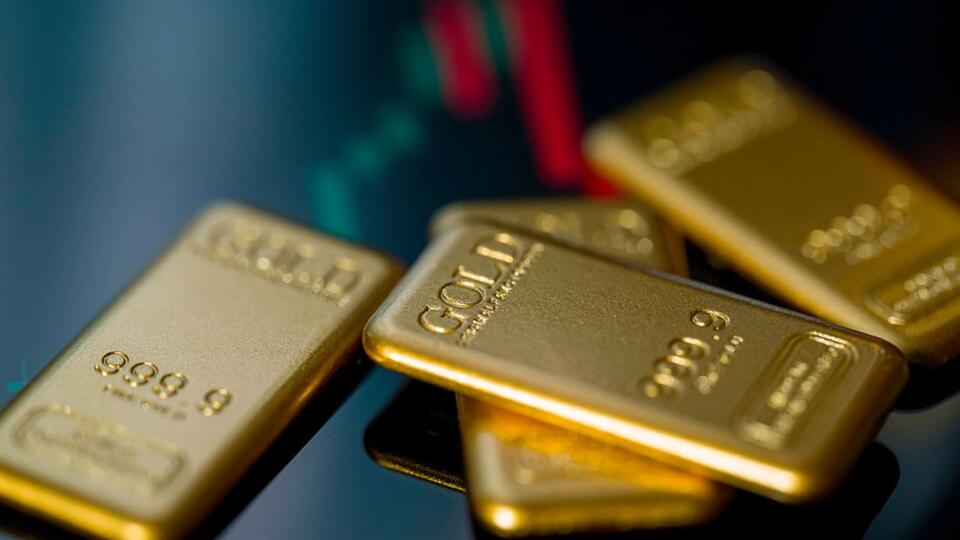 El oro gana más del 1% después de que Estados Unidos e Irán alcanzaran un acuerdo de paz