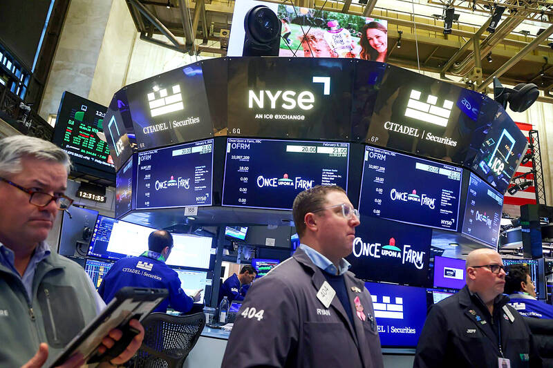 Las compras extranjeras de acciones estadounidenses aumentaron a pesar de los aranceles