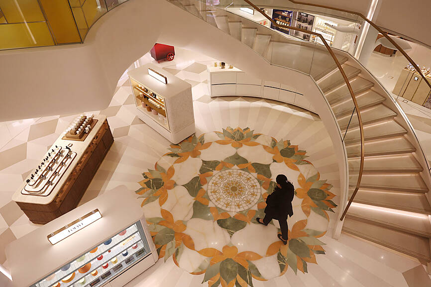 الهند تفتقر إلى مساحة مراكز التسوق للمتاجر الفاخرة