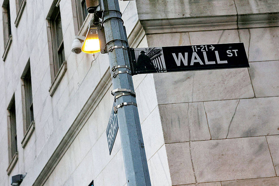 Los gigantes de Wall Street pierden frente a sus rivales de Taiwán en una nueva carrera por la riqueza