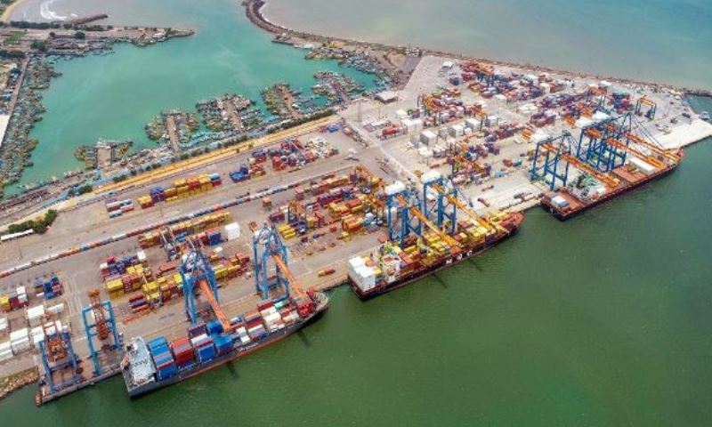 الموانئ الرئيسية تسجل 915 مليون طن من البضائع في السنة المالية 2025-2026، وتتجاوز الهدف بنمو 7.06%