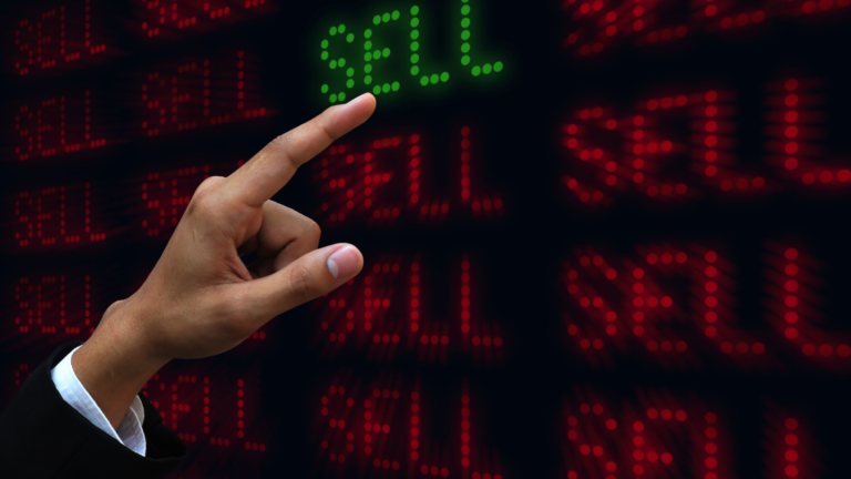 بيع... بيع... بيع... خروج ثماني شركات أخرى من المطلعين