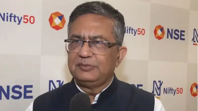 من المتوقع طرح الاكتتاب العام الأولي للبورصة الوطنية الهندية (NSE) في غضون 7-8 أشهر؛ زيادة ضريبة معاملات الأوراق المالية (STT) لن يكون لها تأثير كبير: العضو المنتدب والرئيس التنفيذي آشيش تشوهان