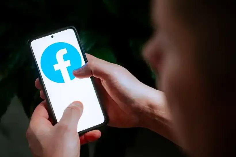 Users Logged Out As Facebook, Instagram Suffer Global Outage