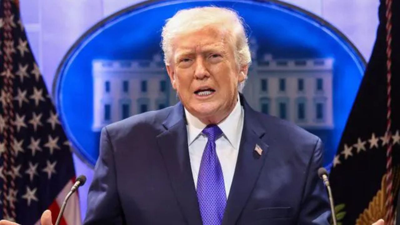 Corte Suprema de Aranceles de Trump: Trump firma un amplio arancel de importación del 10% a pesar del revés legal