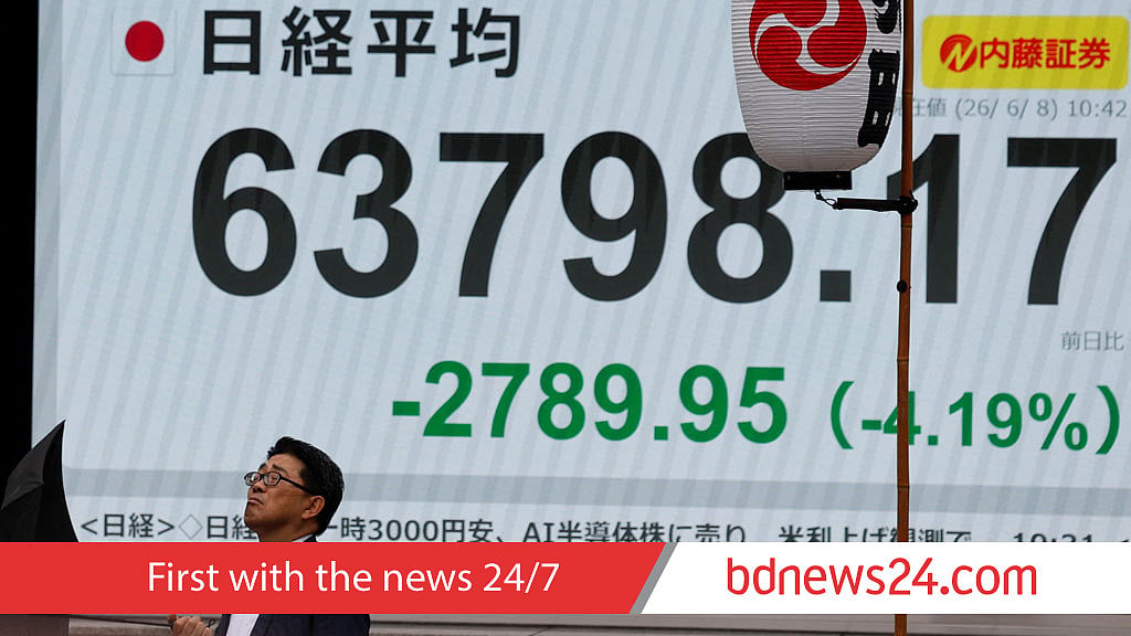 Shares retreat as techs extend losses, US strikes on Iran lift oil