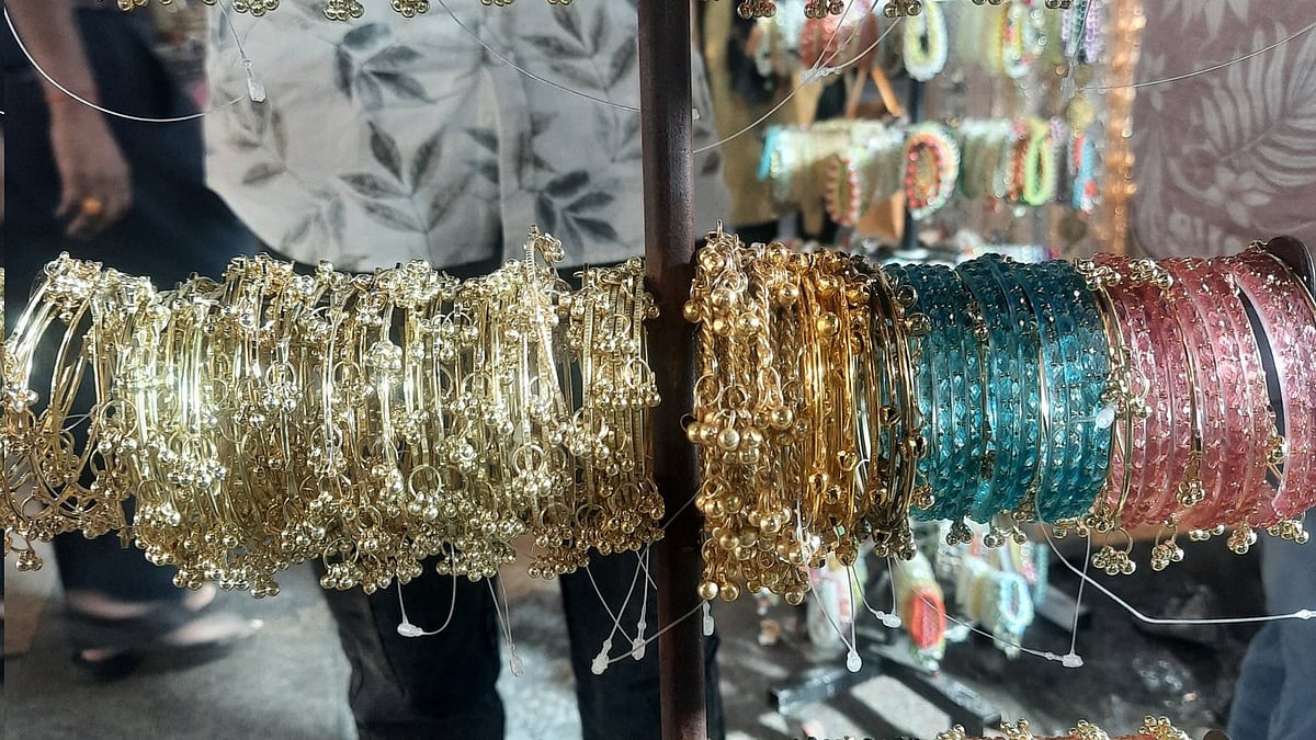 Kashmiri Bangles Trend Surges Ahead Of Eid, Driven By Social Media Buzz