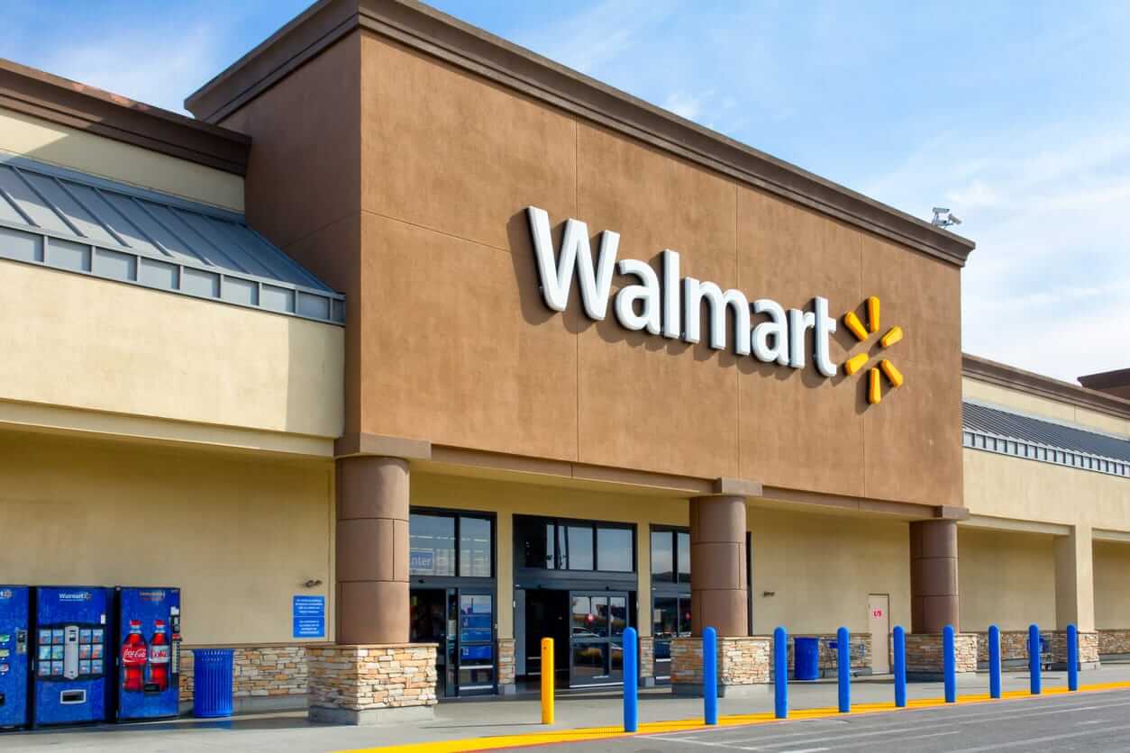 Walmart Stock Looks Quite Risky Heading Into Q1 Results