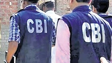 CBI يعتقل نائب المدير العام للمديرية العامة للطيران المدني في قضية رشوة بقيمة 2.5 ألف روبية