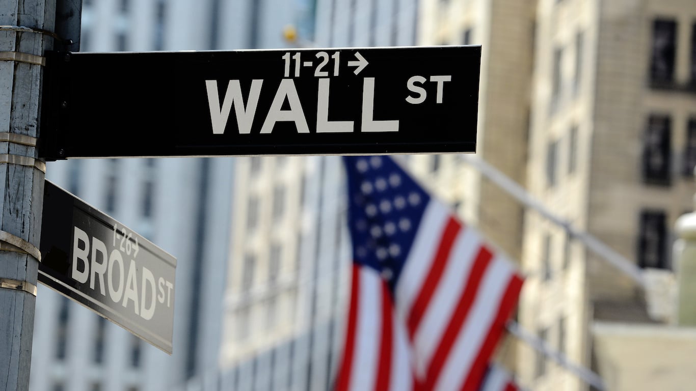 Here Are Wednesday’s Top Wall Street Analyst Research Calls: Abbott Laboratories, Airbnb, Biogen, Cava Group, GitLab, Halliburton, Qualcomm, Seagate, Toast, and More