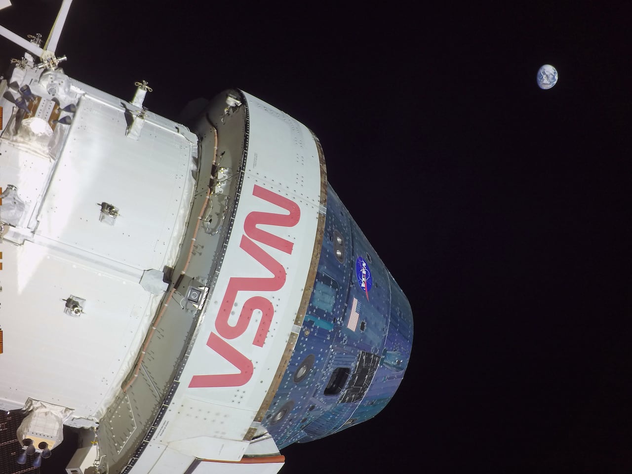 What to expect ahead of Artemis II’s splashdown