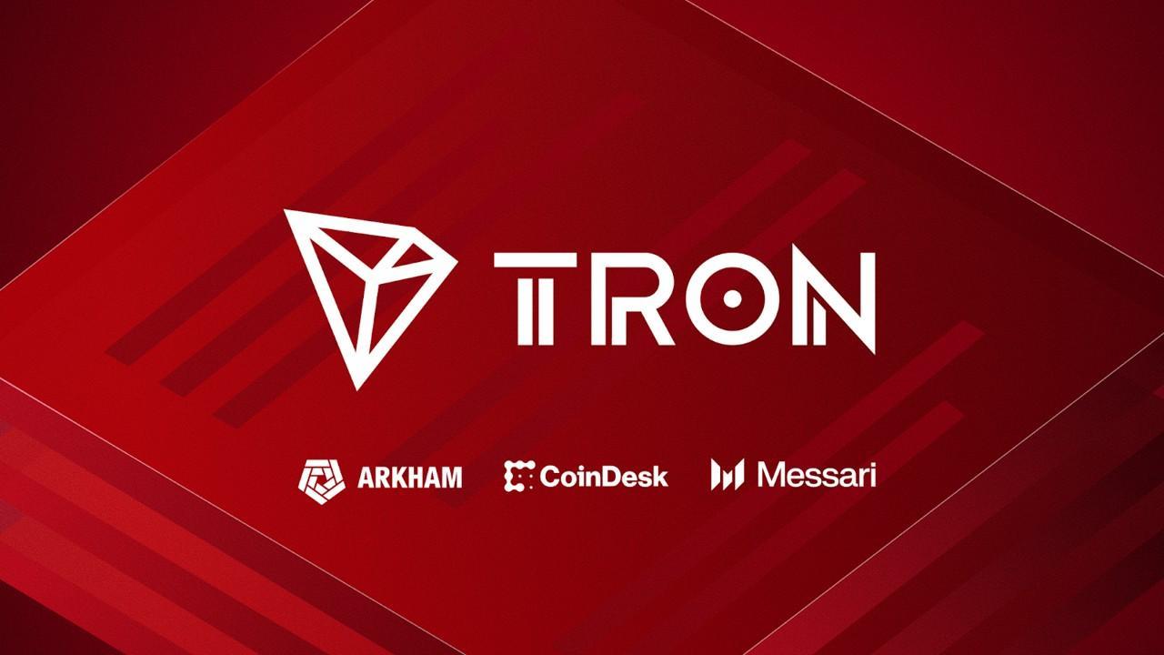 تُظهر تقارير من CoinDesk و Messari و Arkham أن شبكة TRON تتصدر 83 مليار دولار من حيث معروض العملات المستقرة، وتعالج 20 مليار دولار يوميًا.