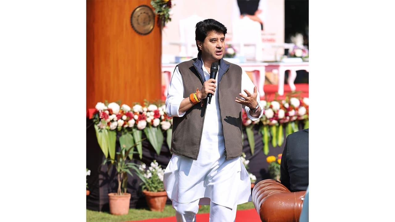 India Post, Emirates Post Sign EMS Deal For Faster, Cheaper Delivery