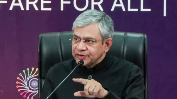 هل تفكر الهند في فرض قيود على أساس العمر على منصات التواصل الاجتماعي؟ أشويني فايشناو تكشف...