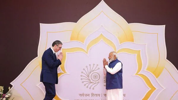 Cumbre sobre el impacto de la IA en India 2026: el primer ministro Modi y el presidente francés Macron hablarán hoy en la ceremonia de apertura Consulte la agenda completa