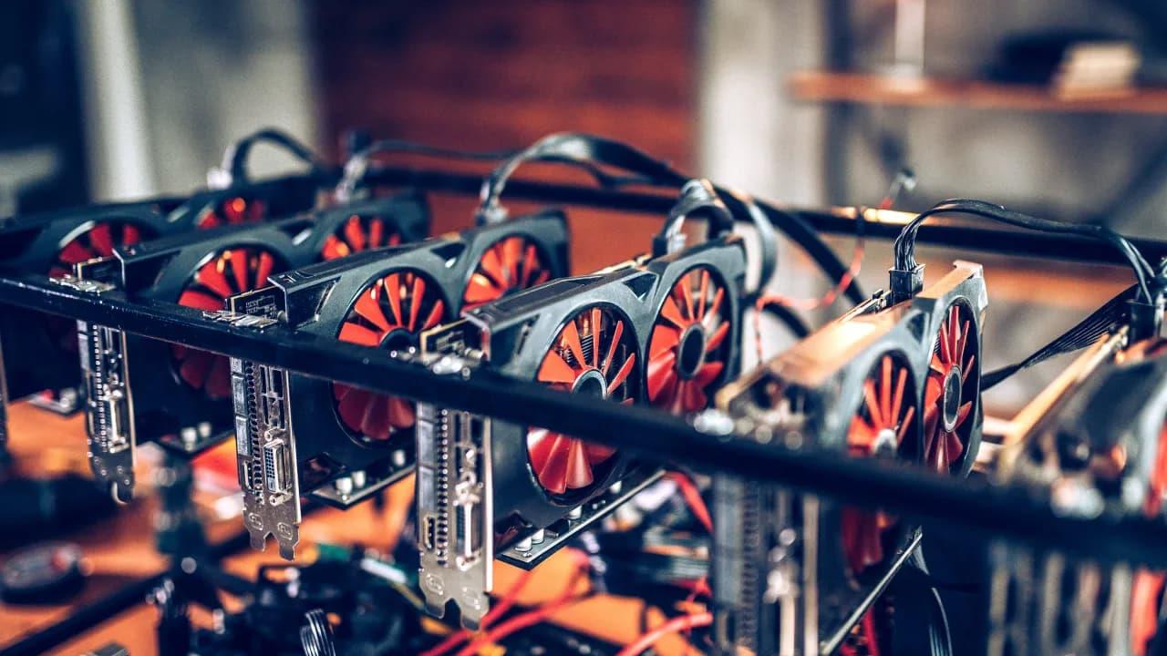 Bitdeer liquida todas sus reservas de Bitcoin días después de anunciar la venta de acciones por 43,7 millones de dólares