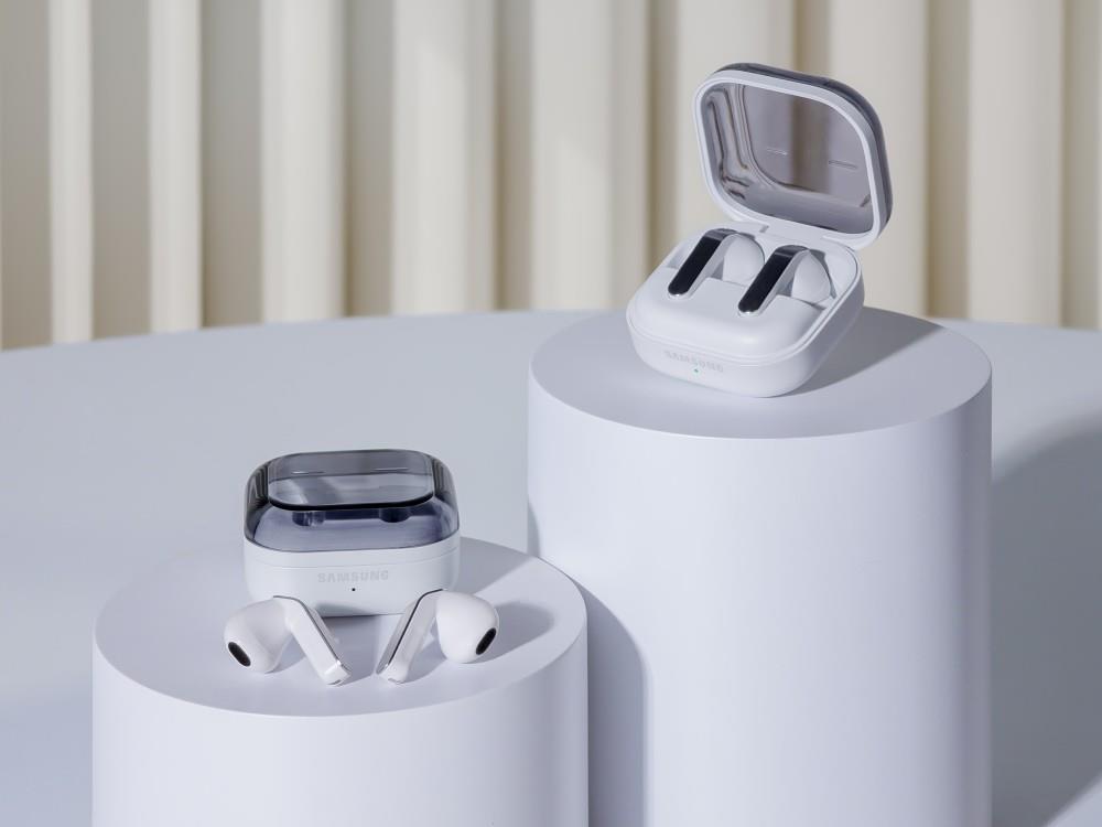 [Galaxy Unpacked 2026] نظرة أولى على سلسلة Galaxy Buds4: الصوت الدقيق يلتقي بالتصميم الذكي