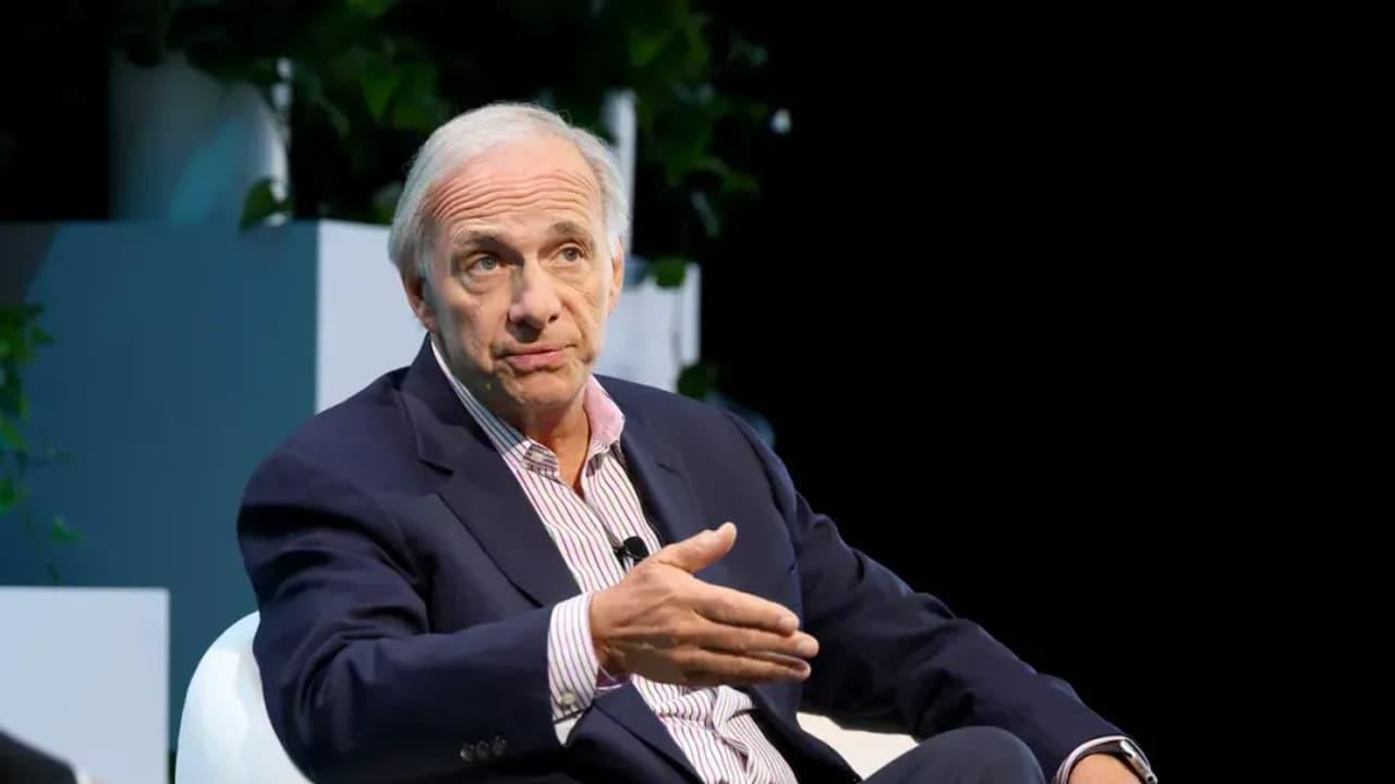 Ray Dalio Says Bitcoin Market 'Small' Next To Gold BTC Price Climbs To $69K, Gold Retains Above $5K