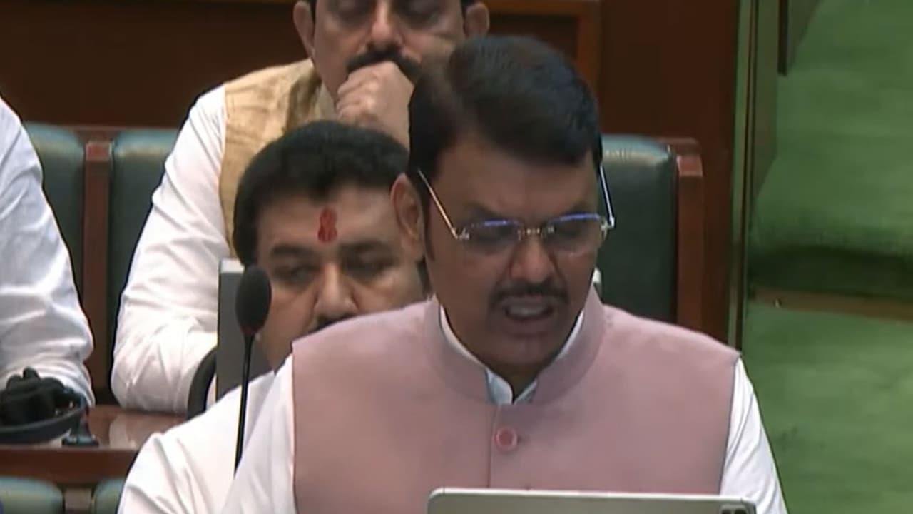 ميزانية ماهاراشترا: إعفاء المزارعين من القرض بقيمة 2 ألف روبية، وحوافز بقيمة 50 ألف روبية