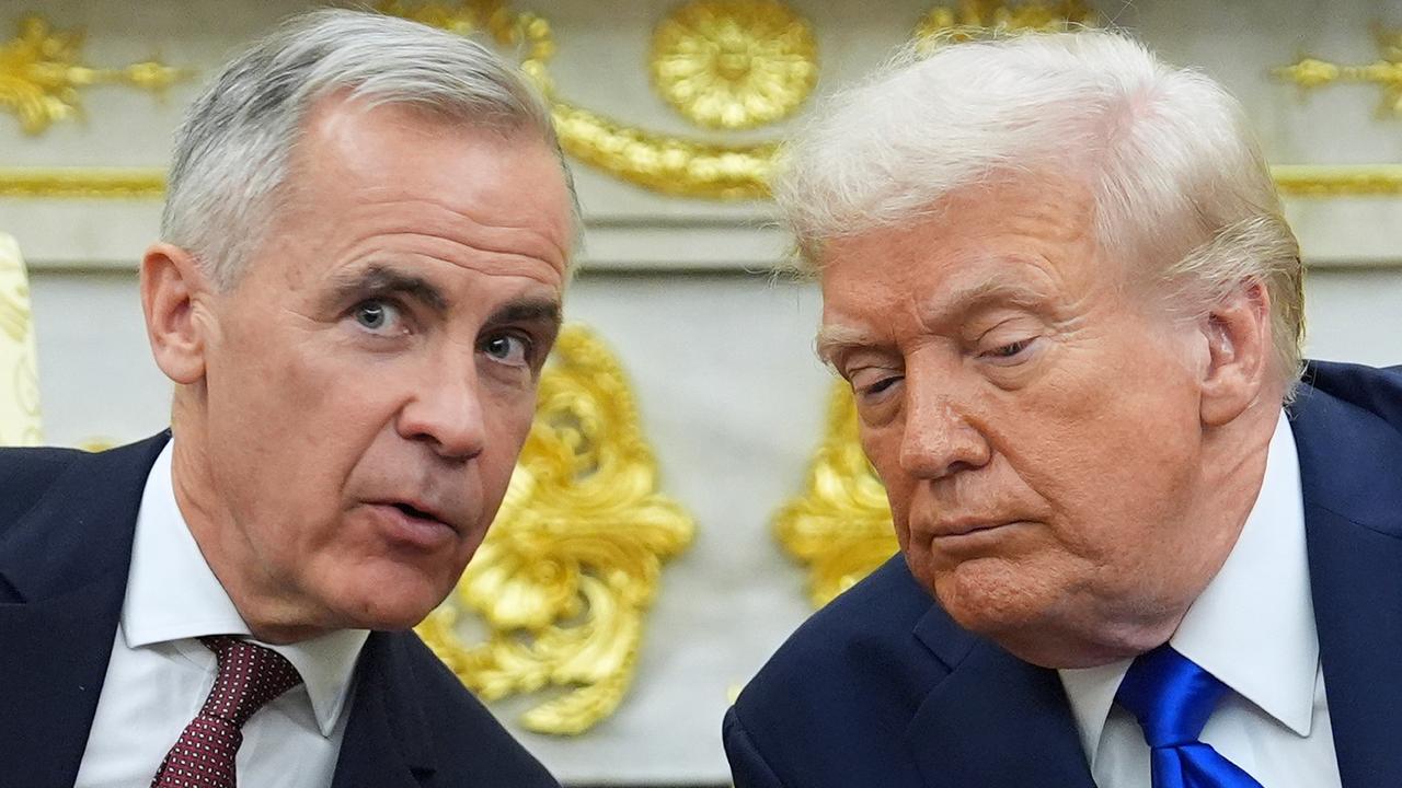 رئيس الوزراء الكندي يصف تهديدات ترامب بفرض رسوم جمركية بأنها مجرد كلام فارغ.