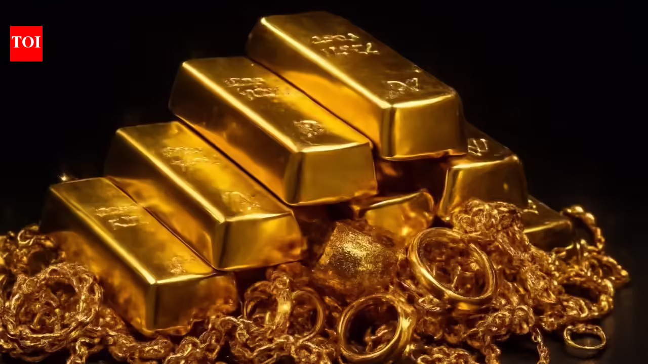 توقعات أسعار الذهب والفضة: بعد رفع الرسوم الجمركية إلى 15%، هل سيتجه الذهب إلى 1.70 ألف روبية/10 جرام والفضة إلى 3.4 ألف روبية/كجم؟ تحقق من التوقعات