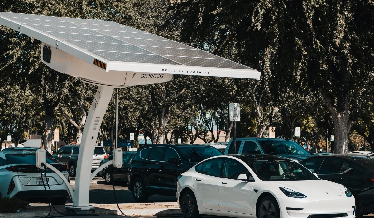 Tesla Moves Semi Toward Mass Production With Detailed Specs