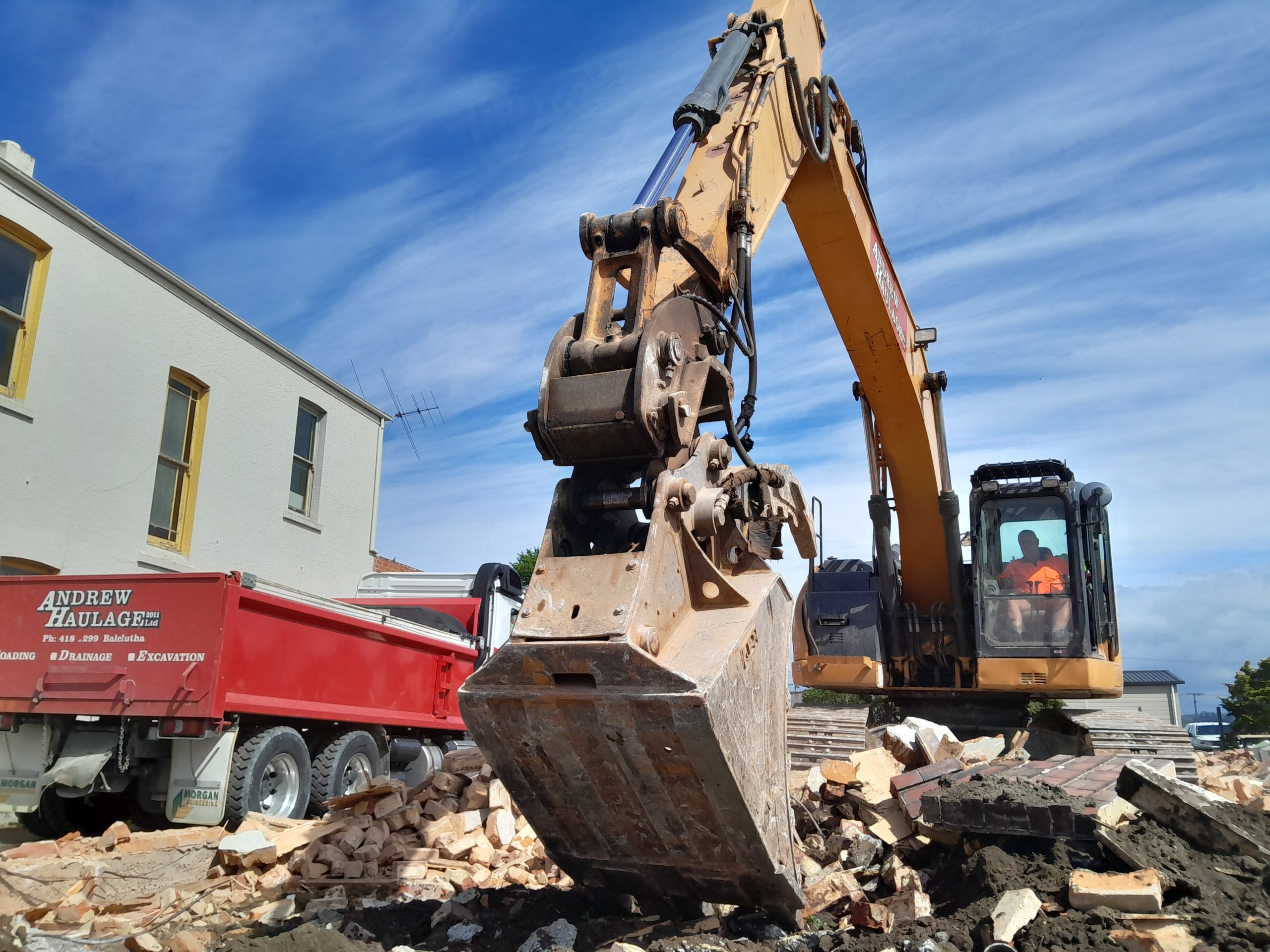 Cash-strapped Clutha resorts to a little Think Big