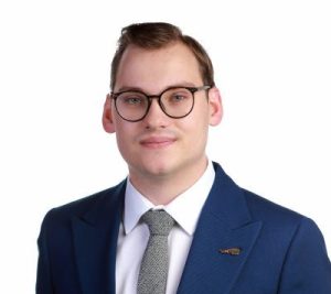 Governments need to cut Saskatchewan’s massive bureaucracy