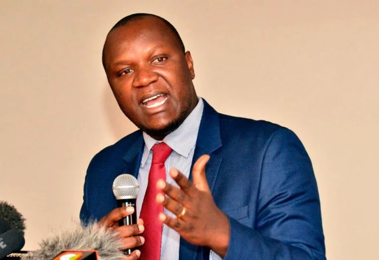 Willis Otieno: La prosperidad de Kenia no puede construirse sobre una deuda interminable