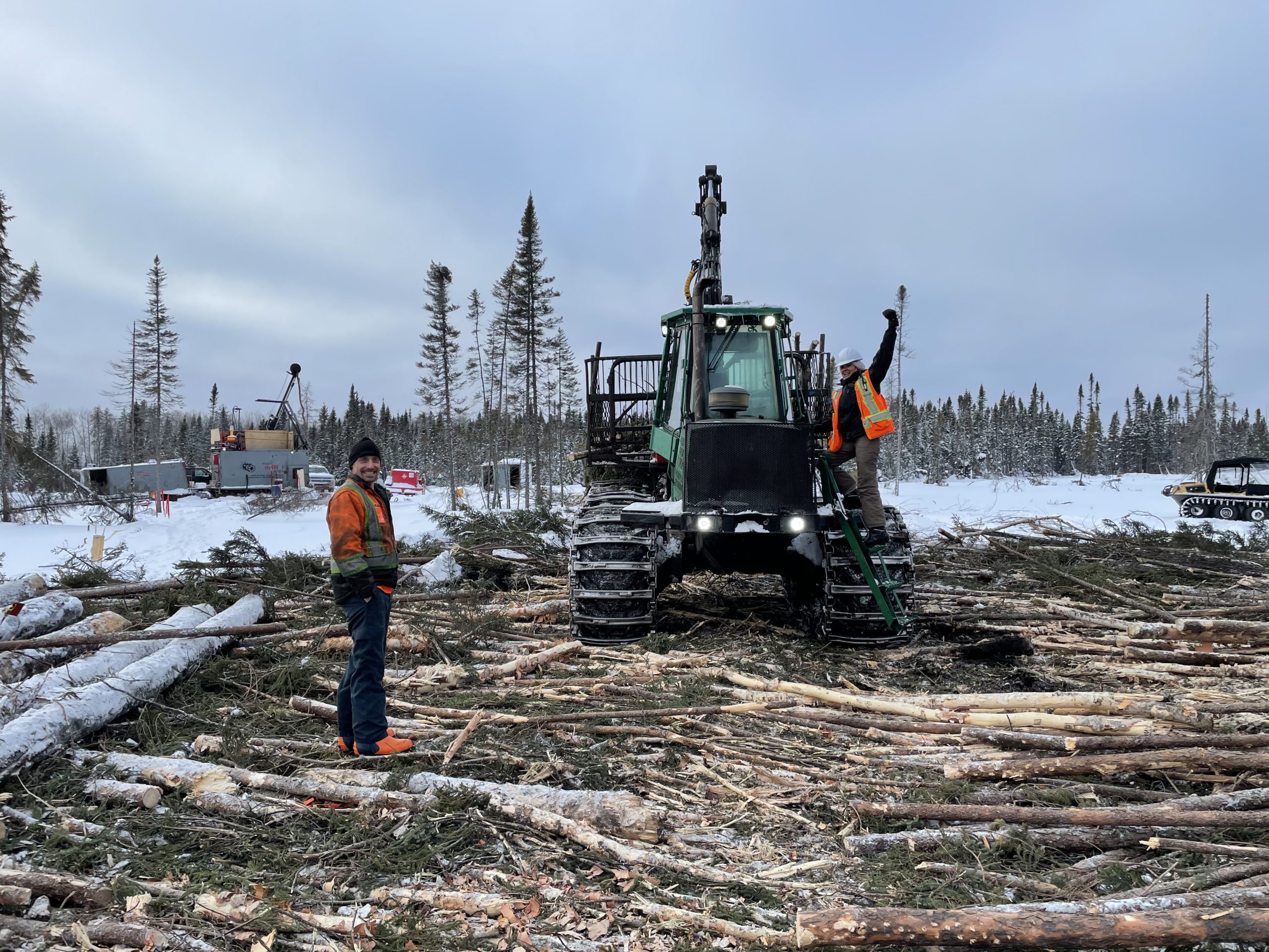 JV article: Amex advances Perron towards feasibility